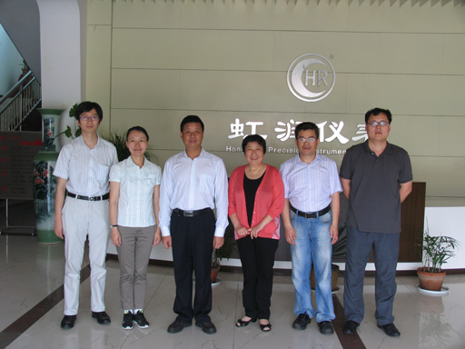 上海理工大學(xué)領(lǐng)導、教授一行考察虹潤公司