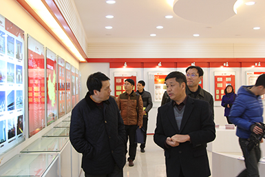 福建省知識產(chǎn)權局林伯德局長(cháng)一行蒞臨虹潤公司開(kāi)展知識產(chǎn)權工作調研